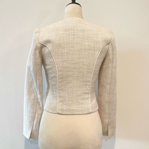 H&M Petite beige Cream Tapered Waist Cropped Suit Jacket Blazer Coat size 32 - Picture 4 of 6